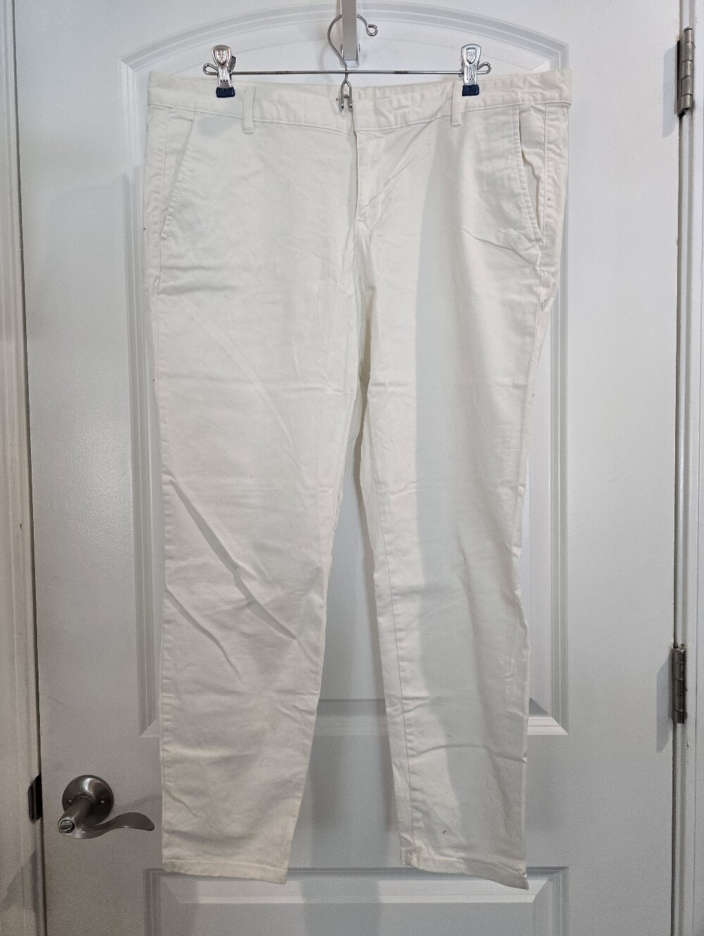 White GAP skinny Khakis Size 14